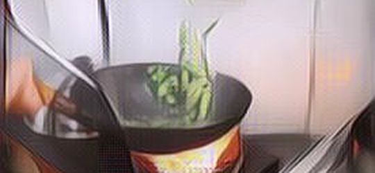 Gara-Gara Pesanannya Tak Kunjung Disajikan, Pria Ini Banting Wajan Pedagang