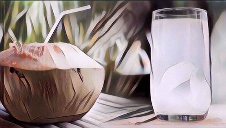 Tak Banyak Yang Tahu, Ini Sederet Manfaat Rebusan Air Kelapa Muda!