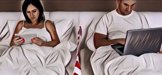 5 Alasan Mengapa Tidur Terpisah Bisa Membuat Hubunganmu Lebih Kuat - Part 1