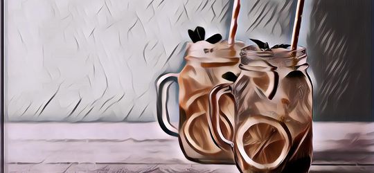 Cek Fakta, Benarkah Infused Water Lemon Bisa Menjadi Pemicu Asam Lambung?