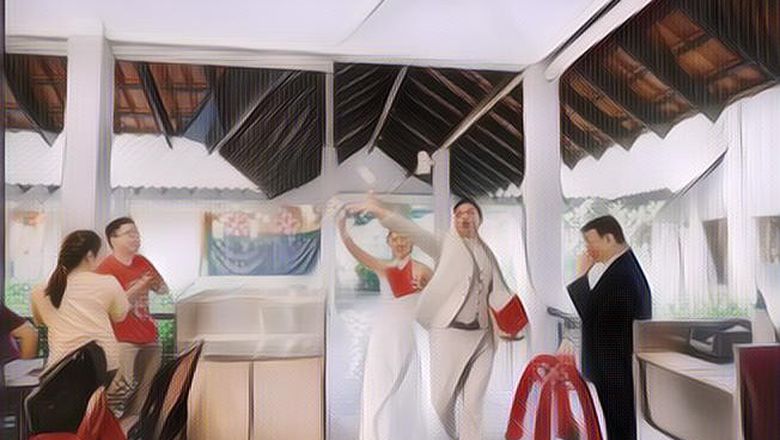 Beda dari yang Lain, Pasangan Ini Menikah di Gerai McDonald's