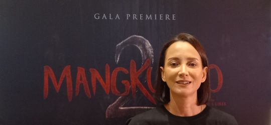 Perankan Wanita Jahat Di Film Mangkujiwo 2, Karina Suwandi Sampai Lakukan Ritual Mebanten Dan Melukat