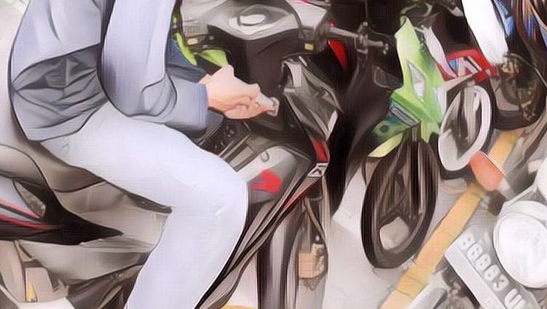 Lawak! Niatnya Mencuri Motor di Pinggir Jalan, Saat Bereaksi Anak Si Maling Malah Ketinggalan