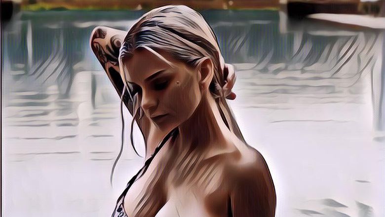 Gara-Gara Jadi Model OnlyFans, Wanita Ini Dilarang Masuk ke Sekolah Anaknya