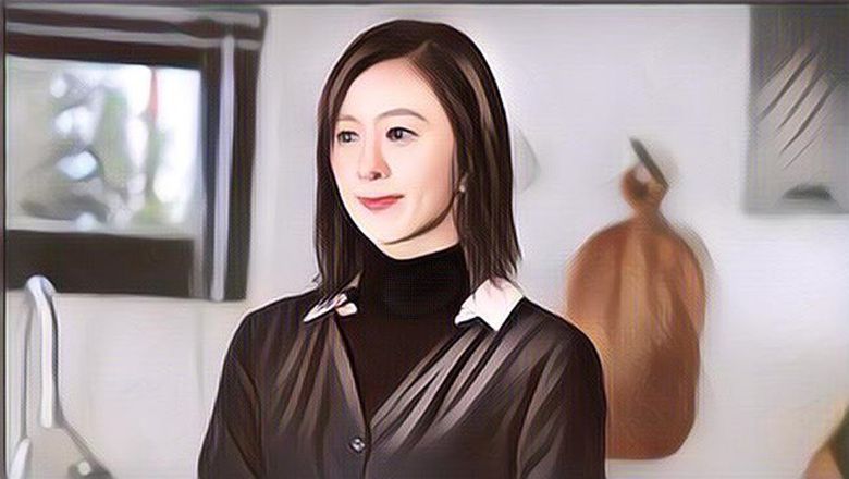 Alasan Kim Hee Ae Nangis Saat Kenang Perlakuan Juniornya Di Drama The World of the Married