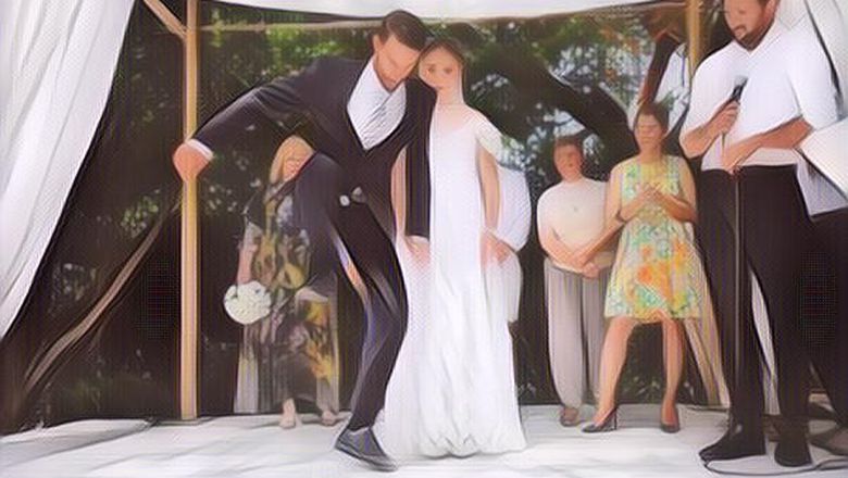 Begini Tradisi Unik Pernikahan di Israel, Mempelai Pria Harus Menginjak Gelas Berisi Anggur