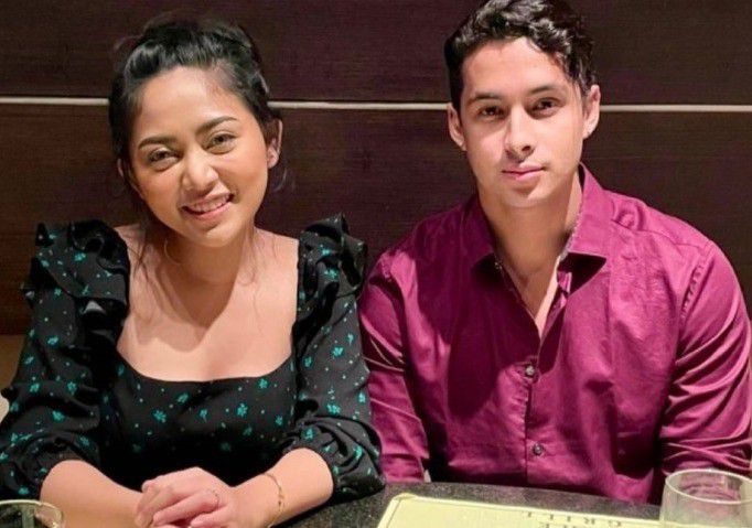 # Tanpa memberi keterangan apa pun, Rachel mengunggah sebuah foto bersama dengan Salim. Nggak sedikit netizen yang kemudian setuju nih jika mereka pacaran.