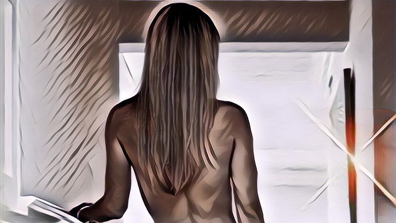 OMG! Diduga Terlibat Prostitusi 5 Artis Ini Katanya Digrebek Tanpa Busana di Kamar Hotel