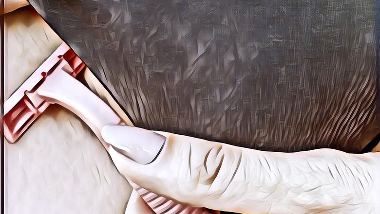 6 Cara dan Tips Mencukur Rambut Kemaluan Sendiri dengan Aman dan Nyaman