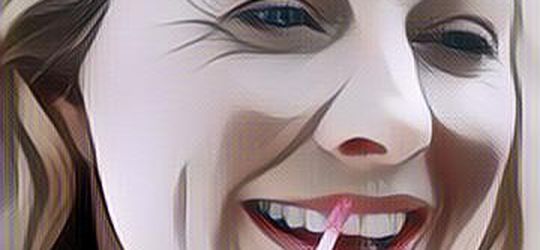 Biar Makin Cantik, Ini Nih Tips Memilih Warna Lipstick Untuk Lansia