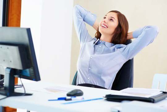 3. Menatap ke atas dan berhitung mundur dari angka 60