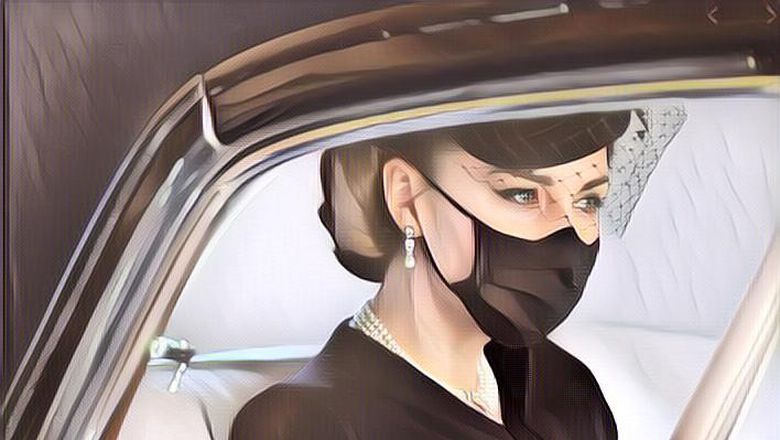 Kate Middleton Terlihat Sedang Menggunakan Kalung Bersejarah Saat Pemakaman Pangeran Philip