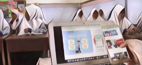 Seorang Guru Madrasah Menciptakan Aplikasi Anti Bolos