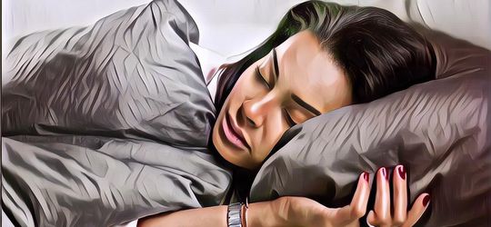 Amankah Memakai Perhiasaan Saat Tidur? Ini Penjelasannya