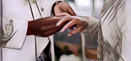 Kocak Banget! Pengantin Ini Langsung Nyoblos ke TPS Usai Ijab Kabul, Datang Pakai Kebaya Pernikahan