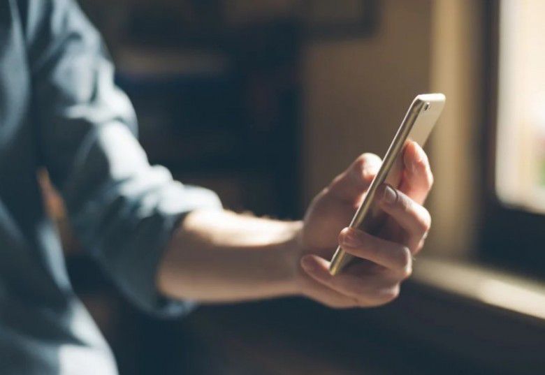 1. Gawai dan smartphone