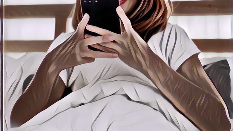 Jadi Kebiasaan Buruk, Kenapa Kita Mesti Kurang-kurangin Kebiasaan Ngecek Smartphone Setelah Bangun Tidur?