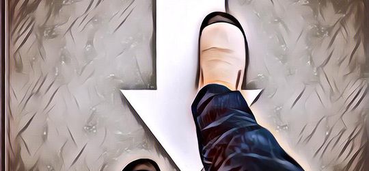 Jalan Mundur Punya Manfaat Juga Lho ... Apa Hayo?