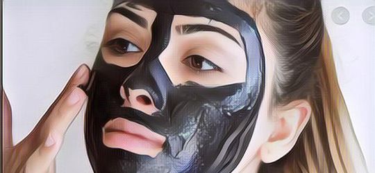 Bikin Shock, Model Playboy Ini Pakai Plasenta Bayi untuk Masker Kecantikan
