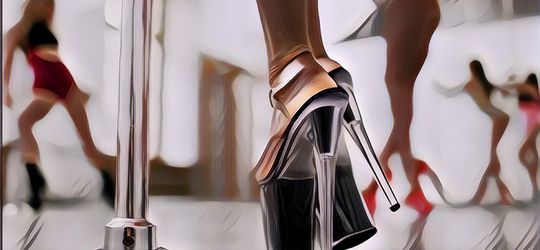 Viral Penari Striptis Pamer Penghasilannya, Uangnya Sampai Numpuk!