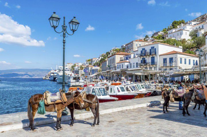 1. Hydra, Yunani