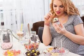 2. Suka makanan yang manis-manis