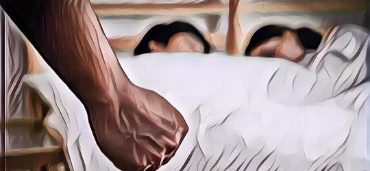 Heboh Video Wanita Labrak Suami Bareng Selingkuhan di Kamarnya