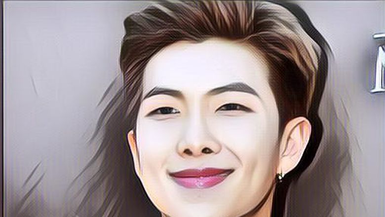 Heboh Ada Penjual Nasi Bebek yang Wajahnya Mirip Personel BTS!