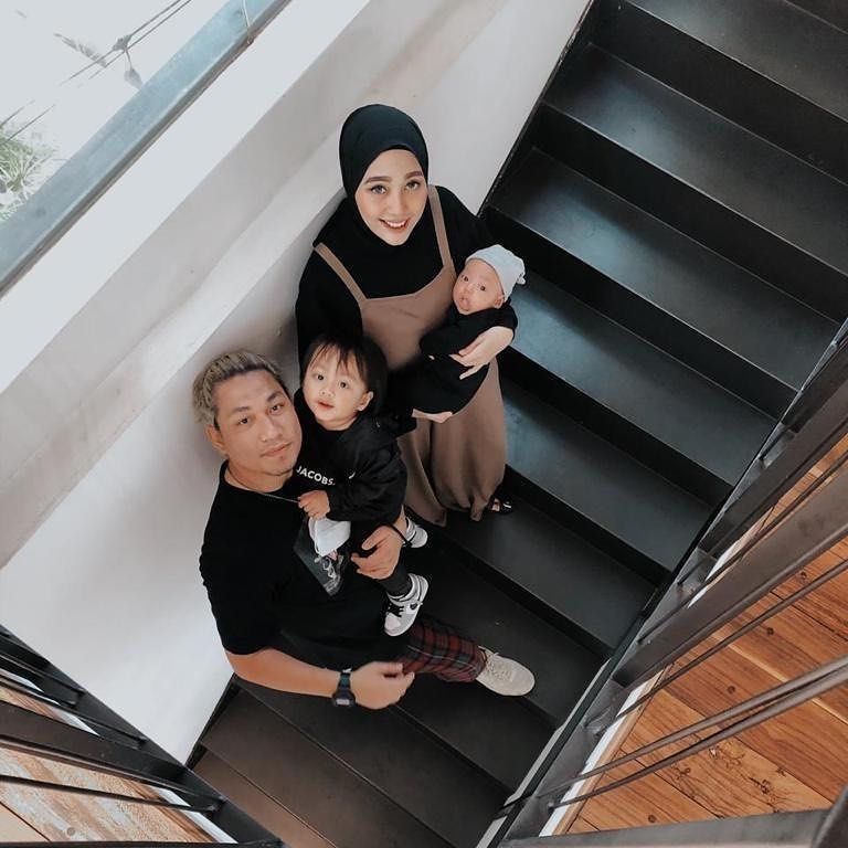 4. Rizal Armada dan Monica Imas