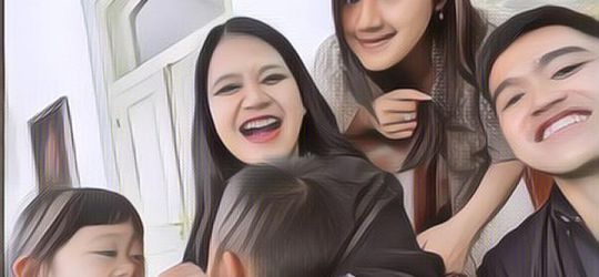 Klarifikasi Kaesang Disebut Sudah Lamar Erina Gudono