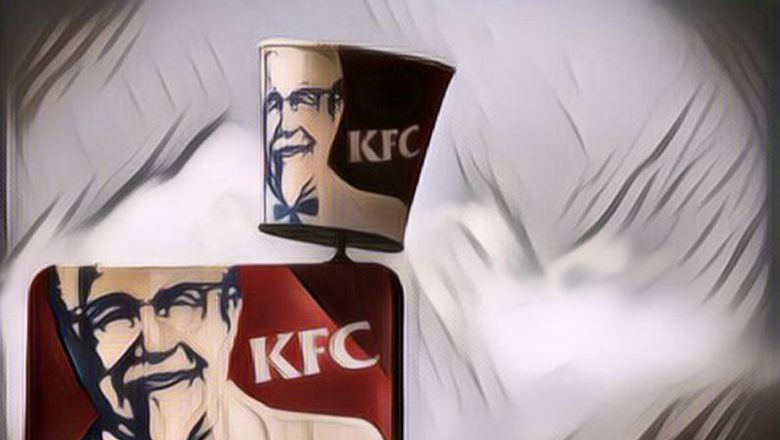 Viral Wanita Tunarungu yang Pesan Makan di KFC, Rekasi Pelayannya Bikin Terharu