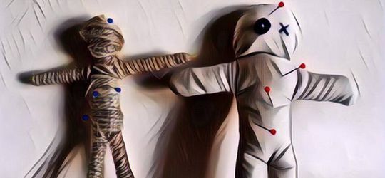 Waduh! Ada Boneka Pelet Cinta Ditemukan di Sebuah Sungai Jakarta