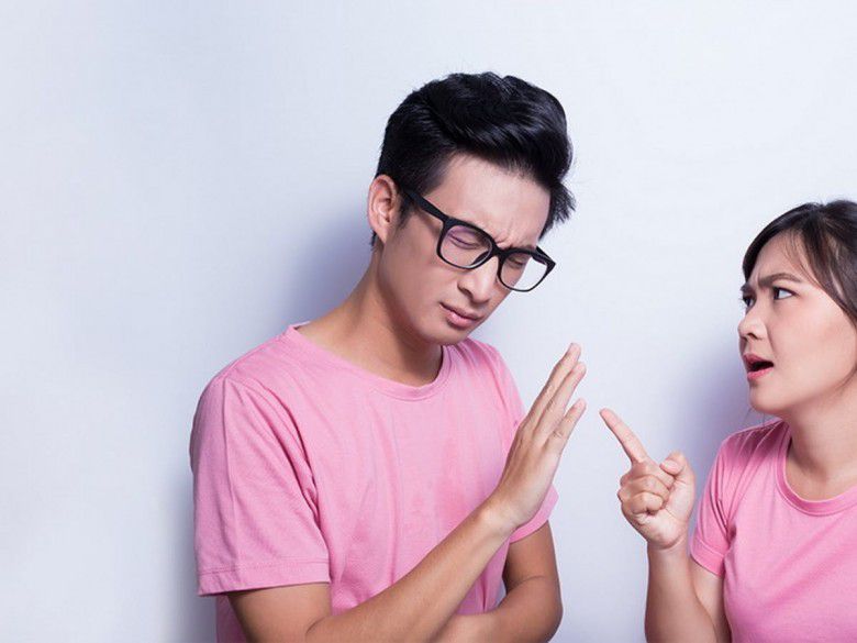 2. Dia Menganggap Kamu Terlalu Cerewet