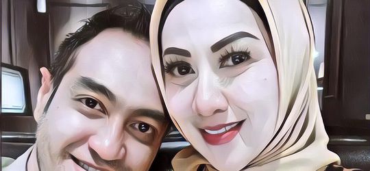 Venna Melinda Fitting Baju Pengantin, Warganet Nyinyir Bilang Tak Cocok