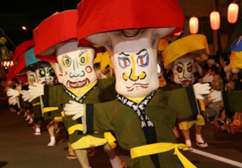 Ada Hadiah Besar untuk Pelukis Perut Terbaik