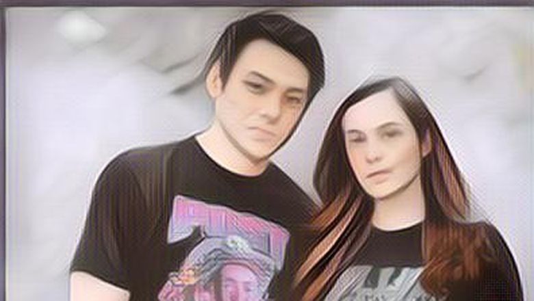 4 Fakta Kehidupan Rob Clinton, Calon Suami Chelsea Islan yang Gantengnya Nggak Manusiawi