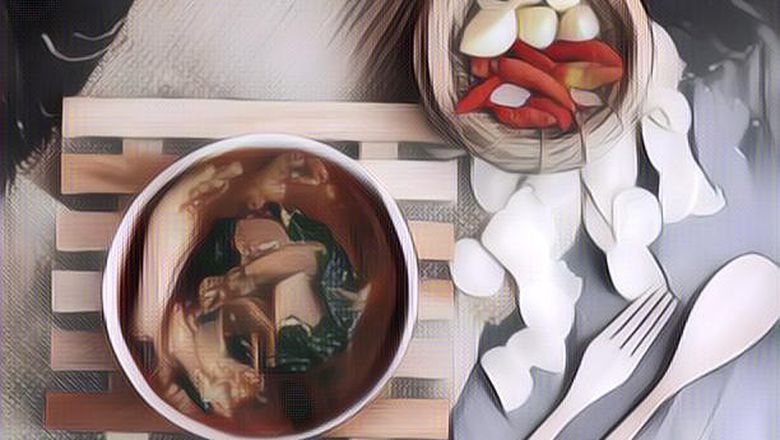 Pecinta Seblak Wajib Tahu! Gini Penjelasan Dokter Soal Bahaya Makan Kerupuk Basah Memicu Penyakit Usus Buntu