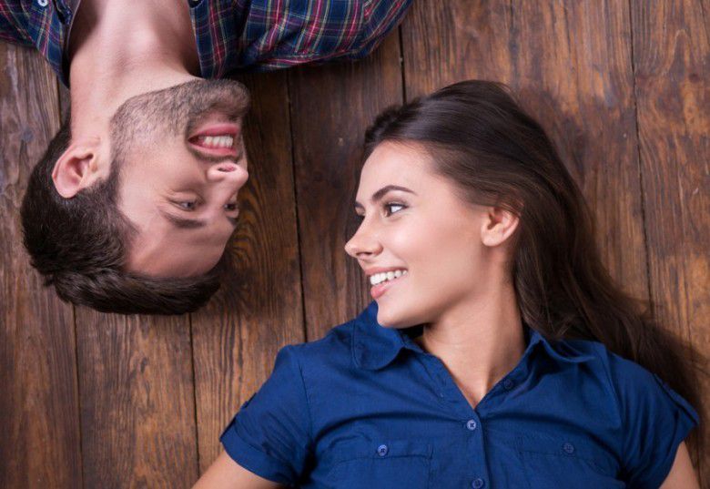 1. Lihat aja tatapan dia