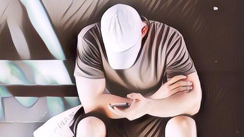 Cie Cie, Ini 5 Tanda Kalau Cowok Naksir sama Kamu Bestie! Bisa Dilihat dari Kebiasaan Chatting Lho!