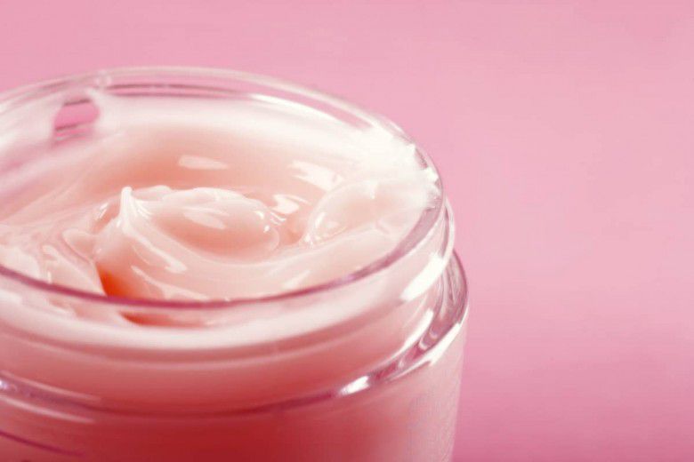 2. Pilih Pelembab Berbahan Dasar Air