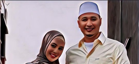 Kartika Sari Dianggap Sindir Konten Kreator yang Suka Foto di Eskalator Mekkah