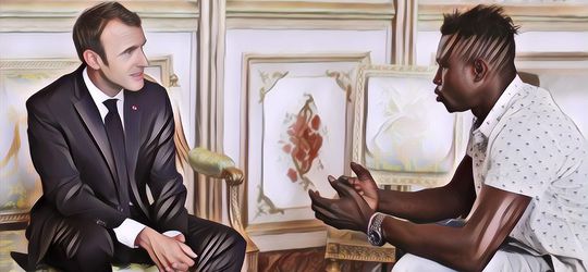 Bocah Nyaris Jatuh saat Ayah Bermain Pokemon Go, Untung Ada 'Spiderman'