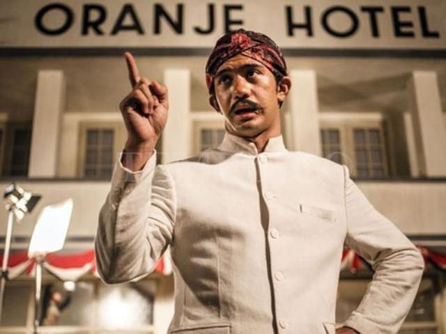 4. Guru Bangsa: Tjokroaminoto