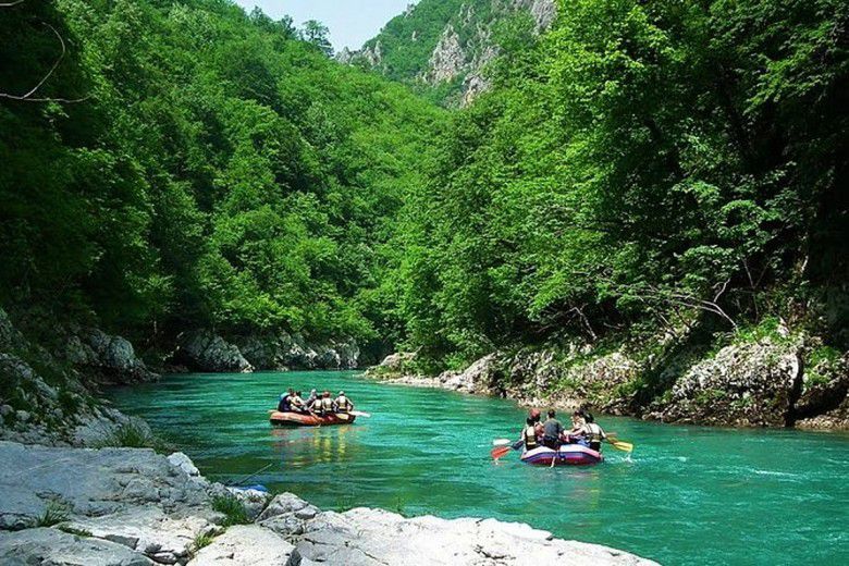 3. Sungai Tara - Montenegro, Boznia Herzegovina