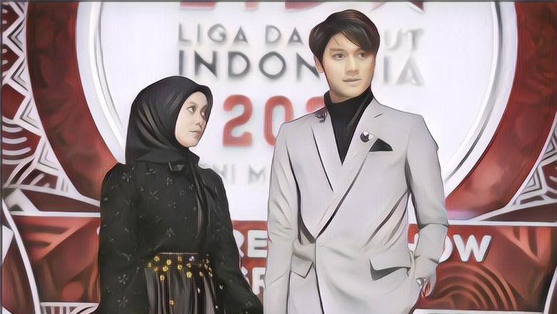 Meski Kelihatan Cocok, Pasangan Artis Brikut Ini Diduga Cuma Setingan Biar Terkenal