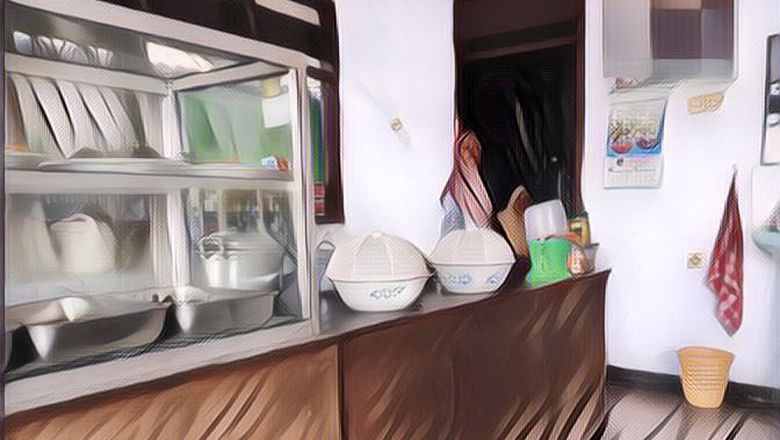 Makanan Cepat Basi dan Bau Busuk, Ini Dia 6 Ciri-ciri Warung Makan yang Kena Guna-guna