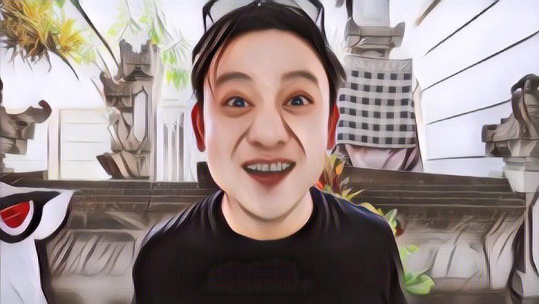 Konten Super Gilak, Mukbang Celana Dalam Waria Goreng Tepung!