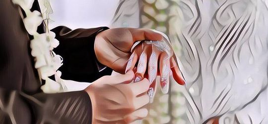 Heboh Seorang Wanita Menikah dengan Ayah Angkatnya Sendiri, Beda 21 Tahun