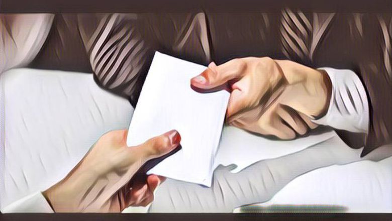 Gara-Gara Utang Gak Dibayar, Wanita Ini Beri Amplop dengan Tulisan Menohok