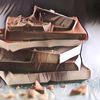 Wanita Wajib Tahu, Makan Cokelat Hitam Saat PMS Bisa Redakan Nyeri karena Menstruasi